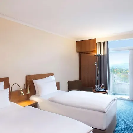 Hotel Nh 4*